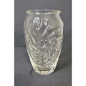 Vintage Ralph Lauren Clear Crystal Safari Whirling Star, 8 Optic Chubby Bub Vase